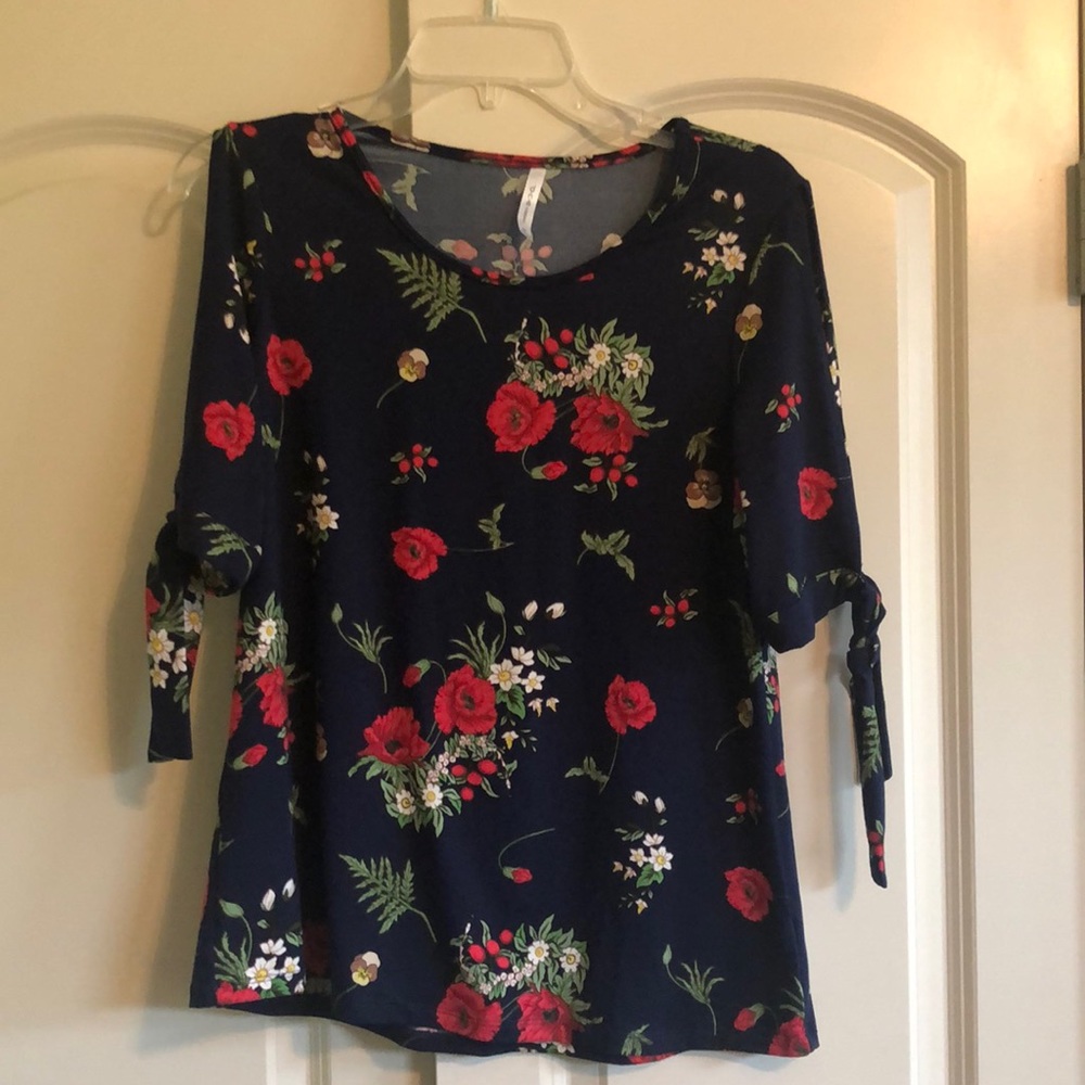 Ladies size Medium Blouse/Top